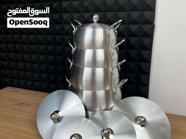 دورين على سيت جدورة عملي، خفيف، ويوزع الحرارة بالتساوي لكل أنواع الطبخ؟