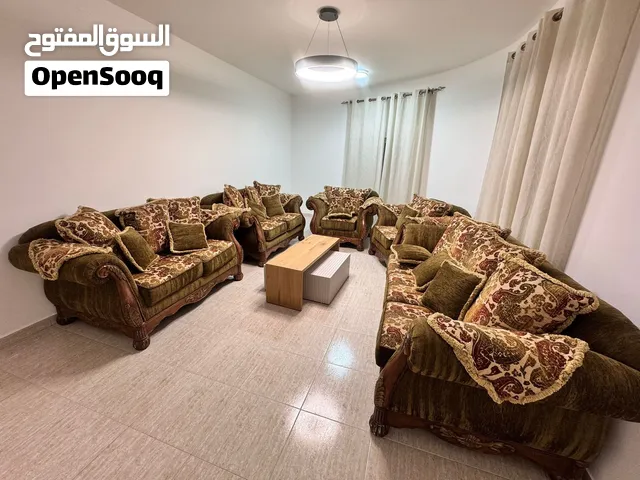 كنب صالون نضيف جدا