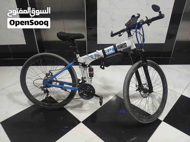 سيكل للبيع ضروري مقاس 26 جبلي مع اغراض اشارات خلفيه واناره خلفيه وكشافين امامي اضاءه ثابته والثاني ا