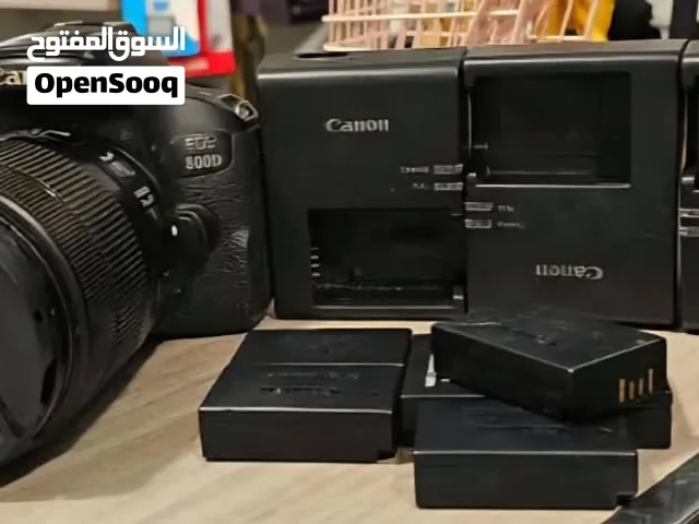 Canon 800D