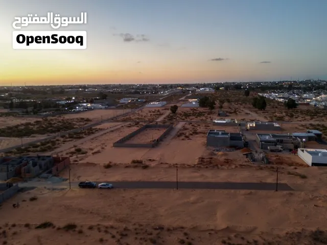 قطعة ارض بمساحة 300 متر الباعيش شارع الورد