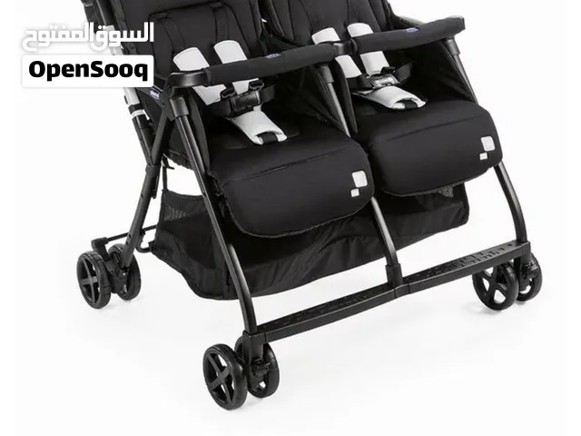 عربية تؤم وزنها8كيلو وشكلها انيق وجديده