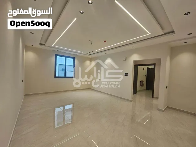 للبيع شقة تشطيب دي لوكس في موقع مميز في   الحد الجديدة