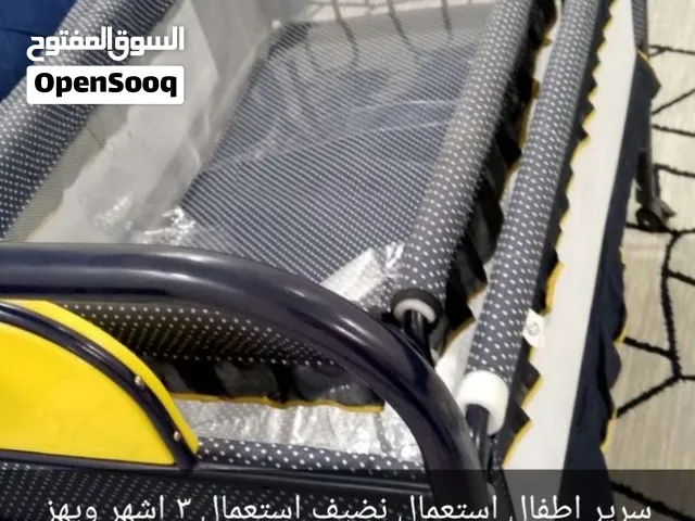 سرير اطفال مستعمل