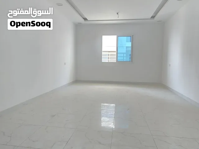 للبيع شقق جديدة نظام عربي مساحة كبيرة 232 متر مربع اطلاله بحرية