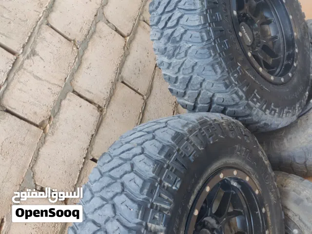 ديسكوات مع اطارات قياس R17 285/70
