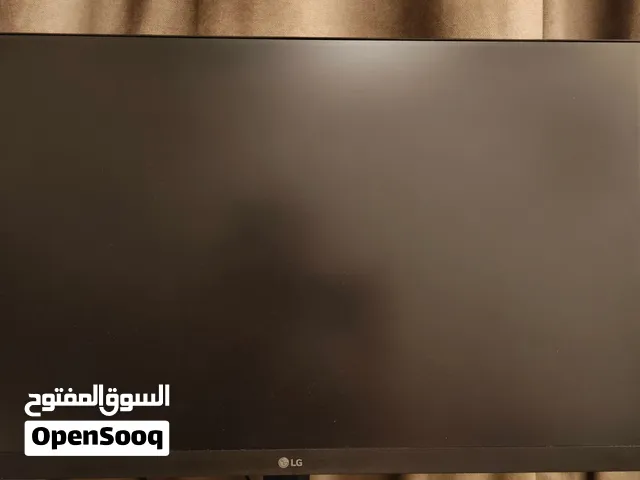 ب180 وبيها مجال شاشة LG UltraGear 24GS60F-B هي شاشة ألعاب بحجم 24 بوصة بدقة Full HD