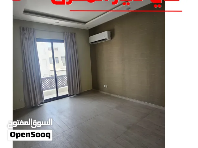 للايجار فيلا نصف مفروشة في ديار المحرق حي النور غير شامل