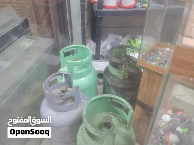 جرات غاز عدد 4 موجودات بالسلط