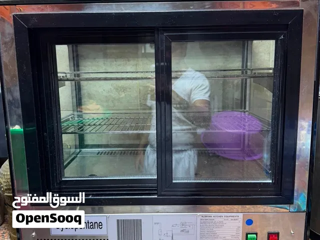 ثلاجة عرض للبيع