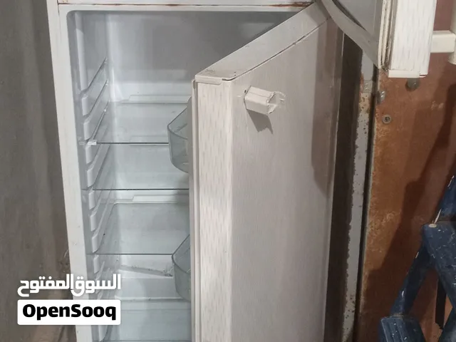 ثلاجة ودولاب وغاز سفرة للبيع