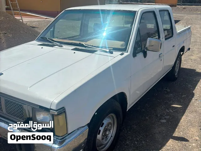 للبيع بيكاب نيسان موديل 1992