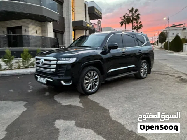 لاند كروزر 2025 للايجار اليومي و المناسبات