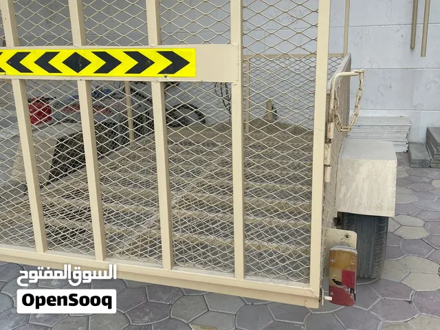 للبيع قلص مب مستعمل ولا مره 1400وقابل للتفاوض