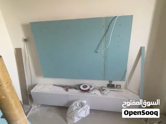 لو عايز تعمل جبس بورد وشيبورد وأعمال الديكور و التشطيب &   اسعار تنافسيه  عجمان:الشارقه :دبي