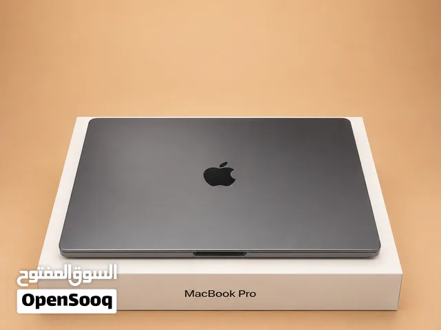 MacBook M3 MAX