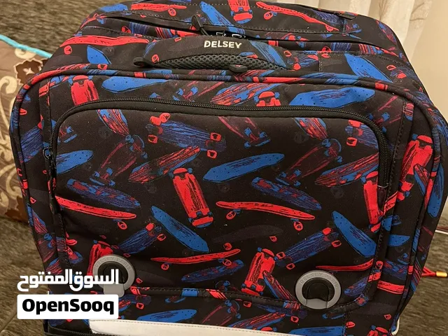 شنطة مدرسة من Delsey (ترولي) بعجلات ناعمة جدا