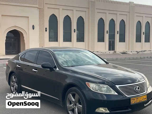 لكزس LS460 نظيف