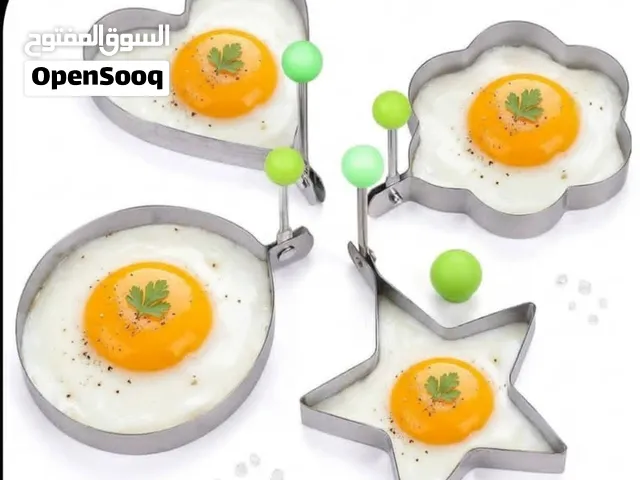 قوالب قلي البيض استيل الطقم فيه 4قوالب كل حبه شكل مختلفه الطقم ب 4000 يمني الموقع حضرموت/ سيئون