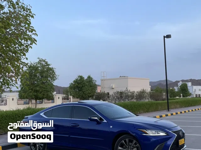 Used Lexus ES in Al Dakhiliya