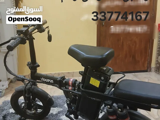 الاسكوتر بحاله جيده استعمال شهر واحد فقط و طالبين فيها 100 الحجم وسط