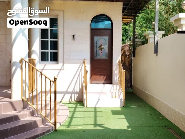 فيلا للايجار مدينة خورفكان بمنطقة المديفي