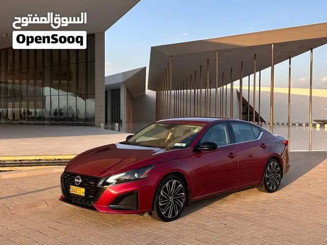 Used Nissan Altima in Al Dakhiliya