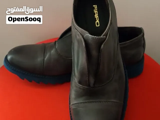 Shoe من خارج الأردن من إيطاليا
