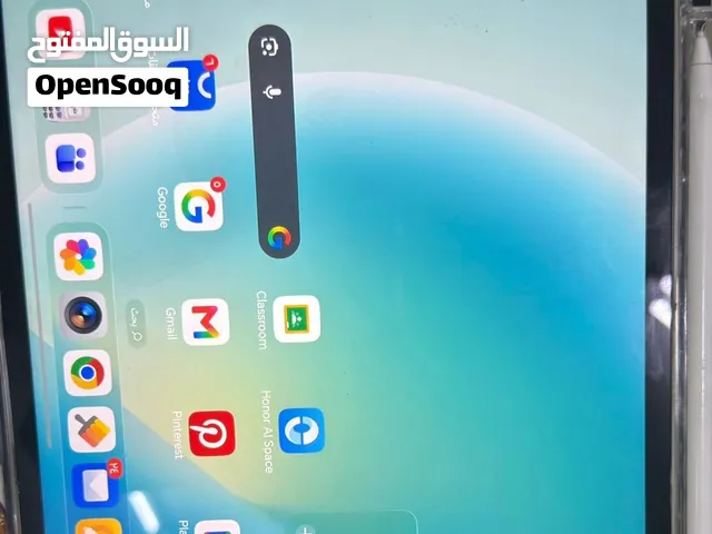 HONOR Pad 10 256GB Wi-Fi + كيبورد وكفر  نظيف وأقل من سنة