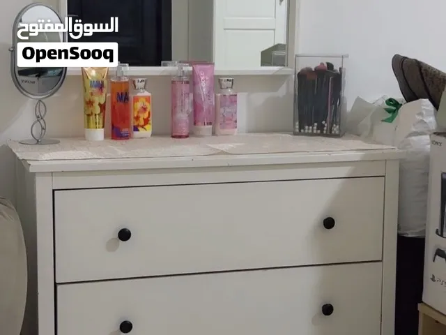 تسريحه من ايكيا لون ابيض