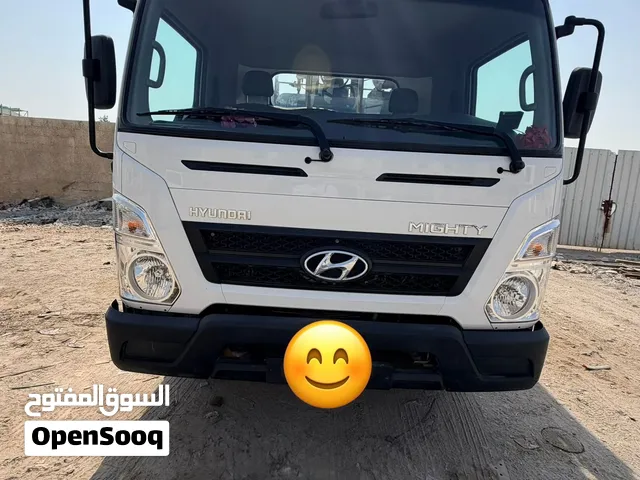 للبيع Hyundai Mighty EX6 Cargo Truck – 6 6 wheel