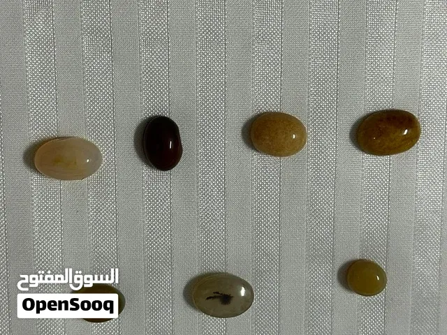 أحجار كريمة أصلية