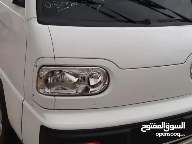 باص توصيل مشاوير وطلاب مدارس جامعه معهد و توصيل طلبات للمنازل في الحديدة
