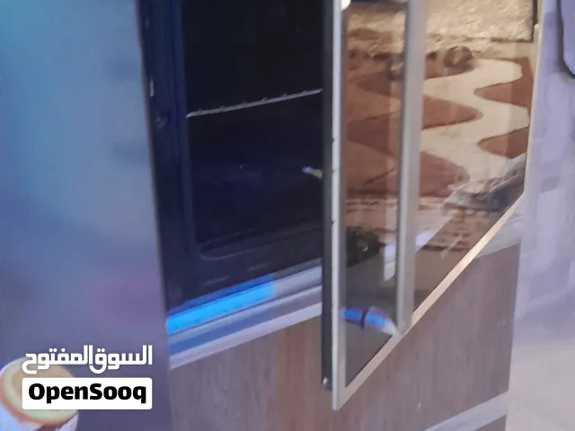 ثلاجه  LG إستعمال نظيف وكوشه غاطسه