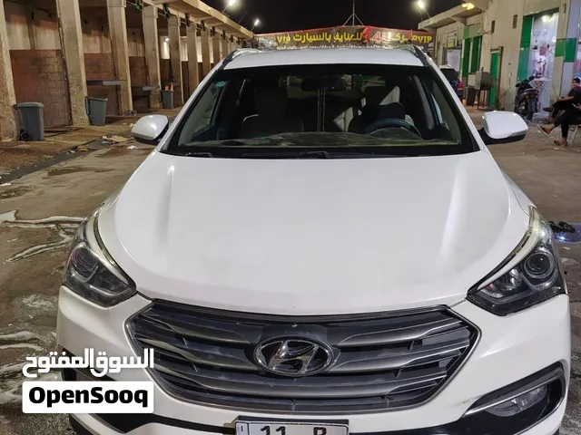 Used Hyundai Santa Fe in Basra