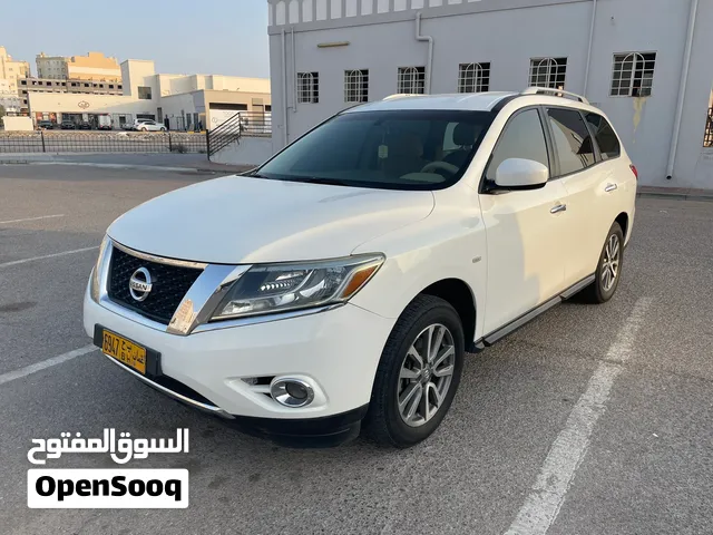 Used Nissan Pathfinder in Muscat
