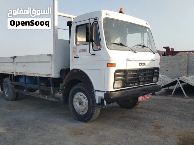 تاتا  شاحنة