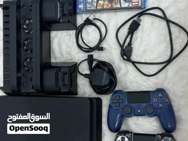 بلاي ستيشن 4 بحالة الوكالة جديدة بدون أي أعطال و قمة النظافة