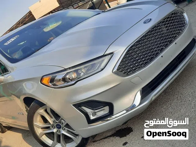 الورود لتاجير المركبات في اريد فورد فل تيتانيوم