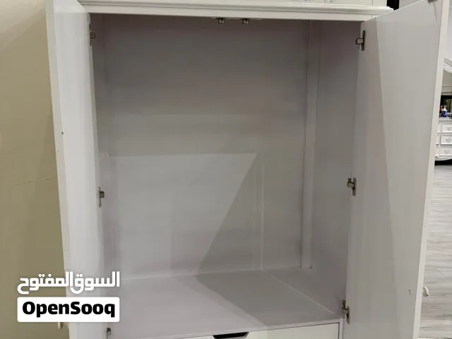 كبت ملابس أبيض كلاسيكي من هومز ار اس – واسع ونظيف