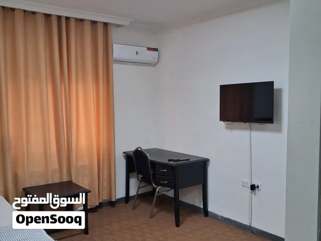 استديو مفروش للايجار طلاب  شارع الجامعه ( للرجال فقط )