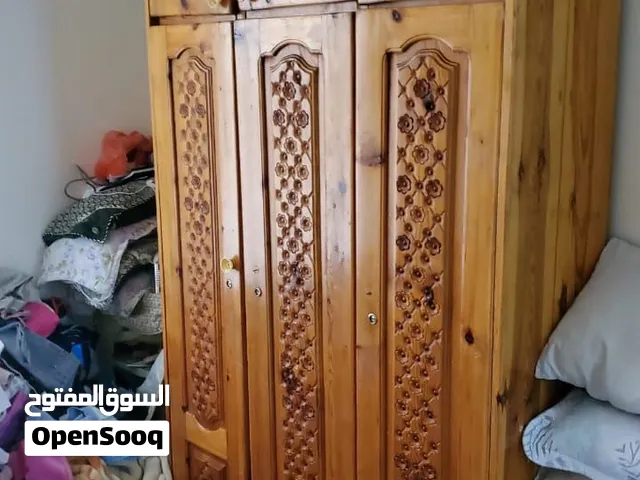 نشتري جميع انواع الاثاث المستخدم والاكترونيات مجالس وكنب وانتريات بجميع انواعه