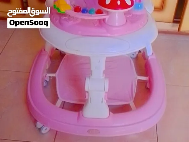 مشاية أطفال ورديه قابله للمشي