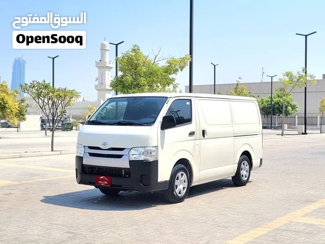 TOYOTA HIACE MODEL 2023 SINGLE OWNER WELL MAINTAINED