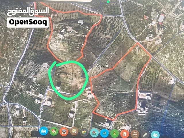 ارض في قرية مركة اول جنين شمال جنين.