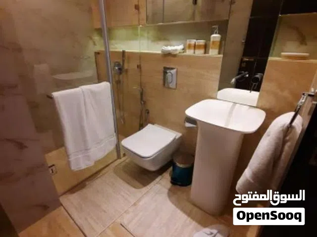للبيع :استديو فاخر جدآ بخليج البحرين مقابل الفورسيزون والأفينوز