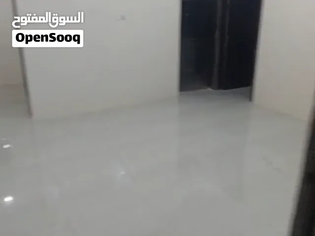 شقه vip لوكس 4 غرف 2 حمام مطبخ بدواليبه لمس ب150 الف خلف جوله ريماس دور ثاني