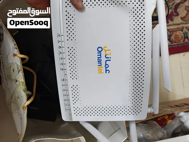 راوتر عمانتل حاله ممتازة 2.5 و5 جي تغطيه ممتازة  omantel router 2.5 5 g