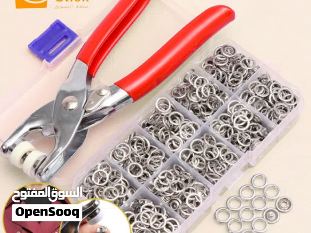 مشبك أزرار الملابس المعدنية الكباسات زراديه كبس ازرار مع كباسات ملابس مكبس ازرار مع 100 كبسه