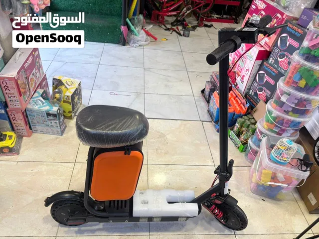 سكوترات تعمل بالشحن الكهربائي  بطاريات ليثيوم  شحن سريع من عمر 7 فما فوق